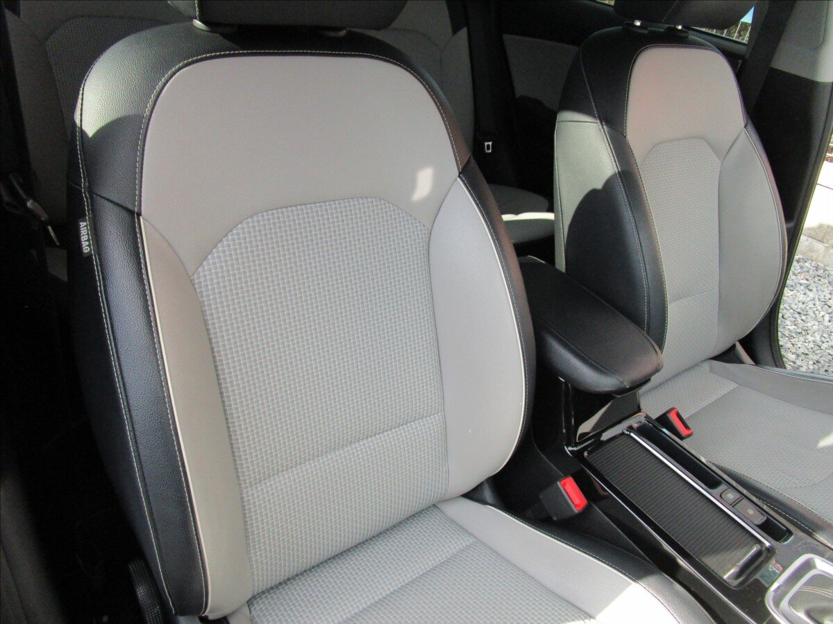 KIA Ceed Hatchback 1,4 l 103 kw