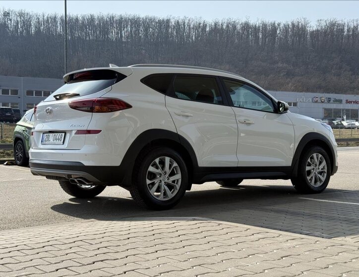 Hyundai Tucson SUV / Terénní 1,6 l 100 kw
