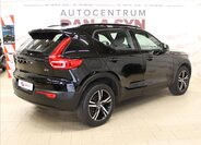 Volvo XC40 Kombi 2,0 l 145 kw
