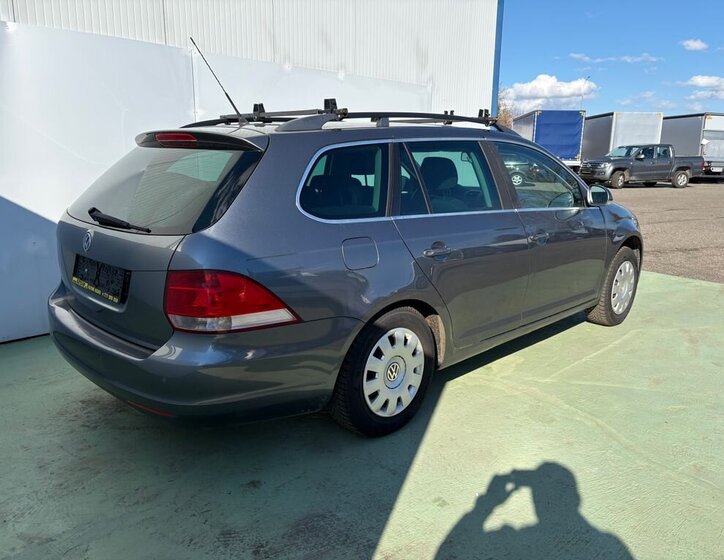 Volkswagen Golf Kombi 1,6 l 75 kw