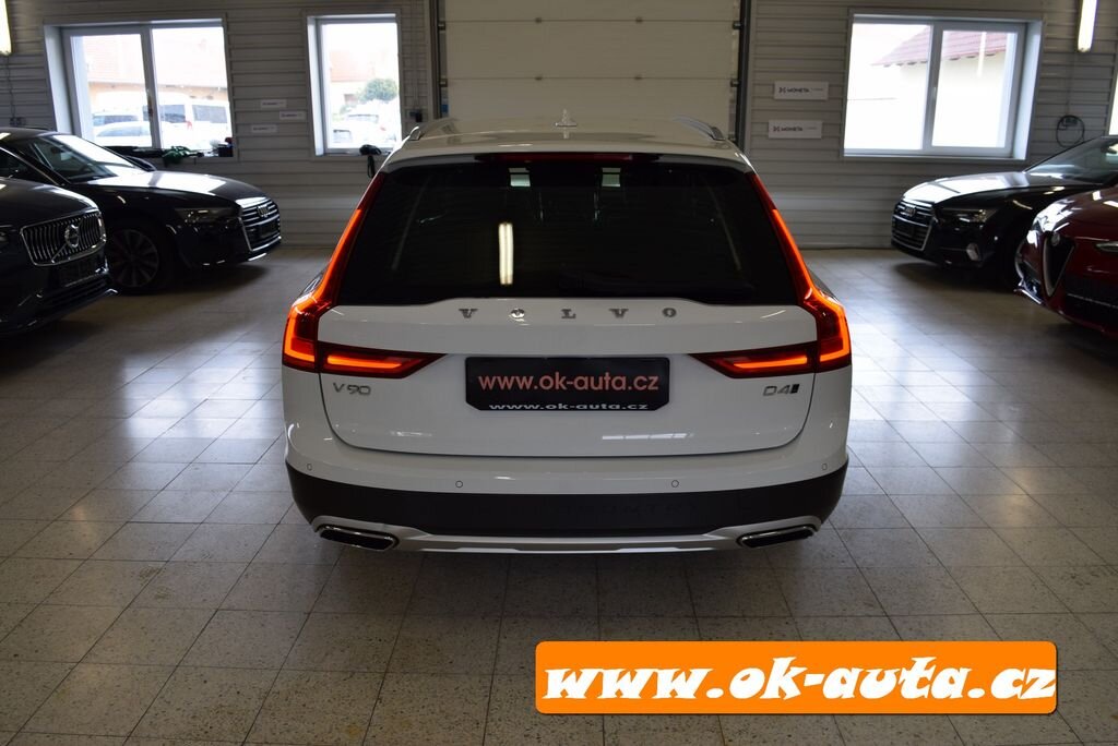 Volvo V90 Kombi 2,0 l 140 kw