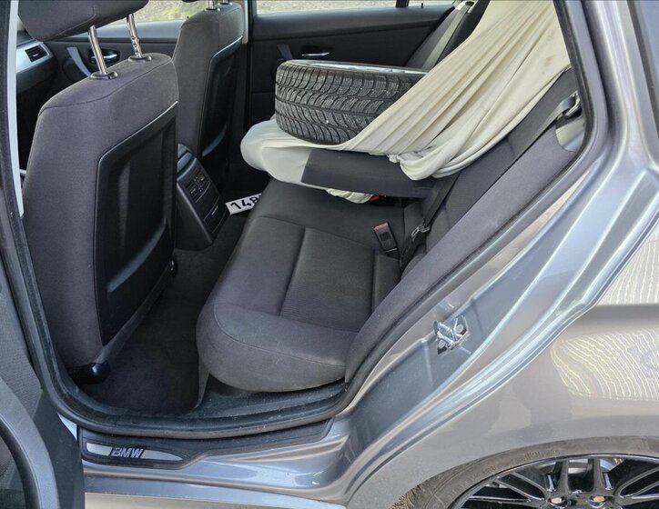 BMW Řada 3 Kombi 2,0 l 105 kw