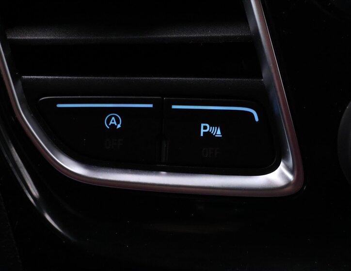 Ford Tourneo Custom Kombi 2,0 l 125 kw