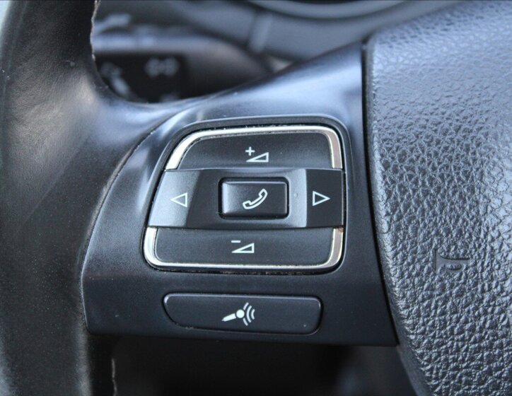 Volkswagen Golf Kombi 2,0 l 103 kw