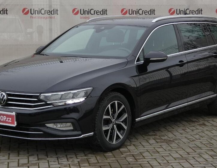 Volkswagen Passat 1