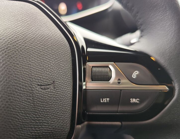 Peugeot 208 Hatchback 1,2 l 74 kw