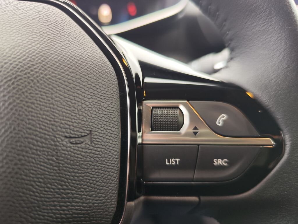 Peugeot 208 Hatchback 1,2 l 74 kw