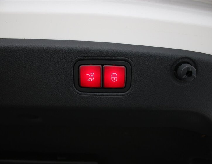 Mercedes-Benz CLS Sedan / Limuzína 3,0 l 270 kw