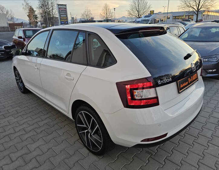 Škoda Rapid 8