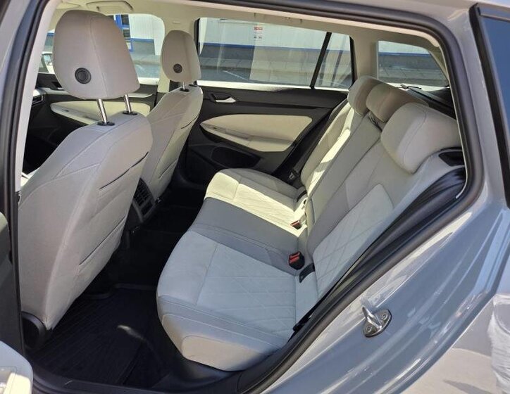 Volkswagen Golf Kombi 2,0 l 85 kw