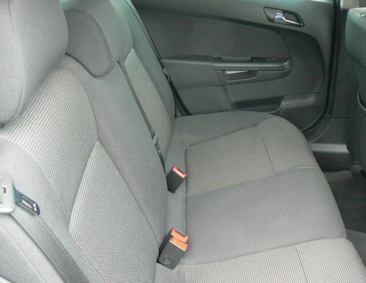 Opel Astra Kombi 2,0 l 147 kw