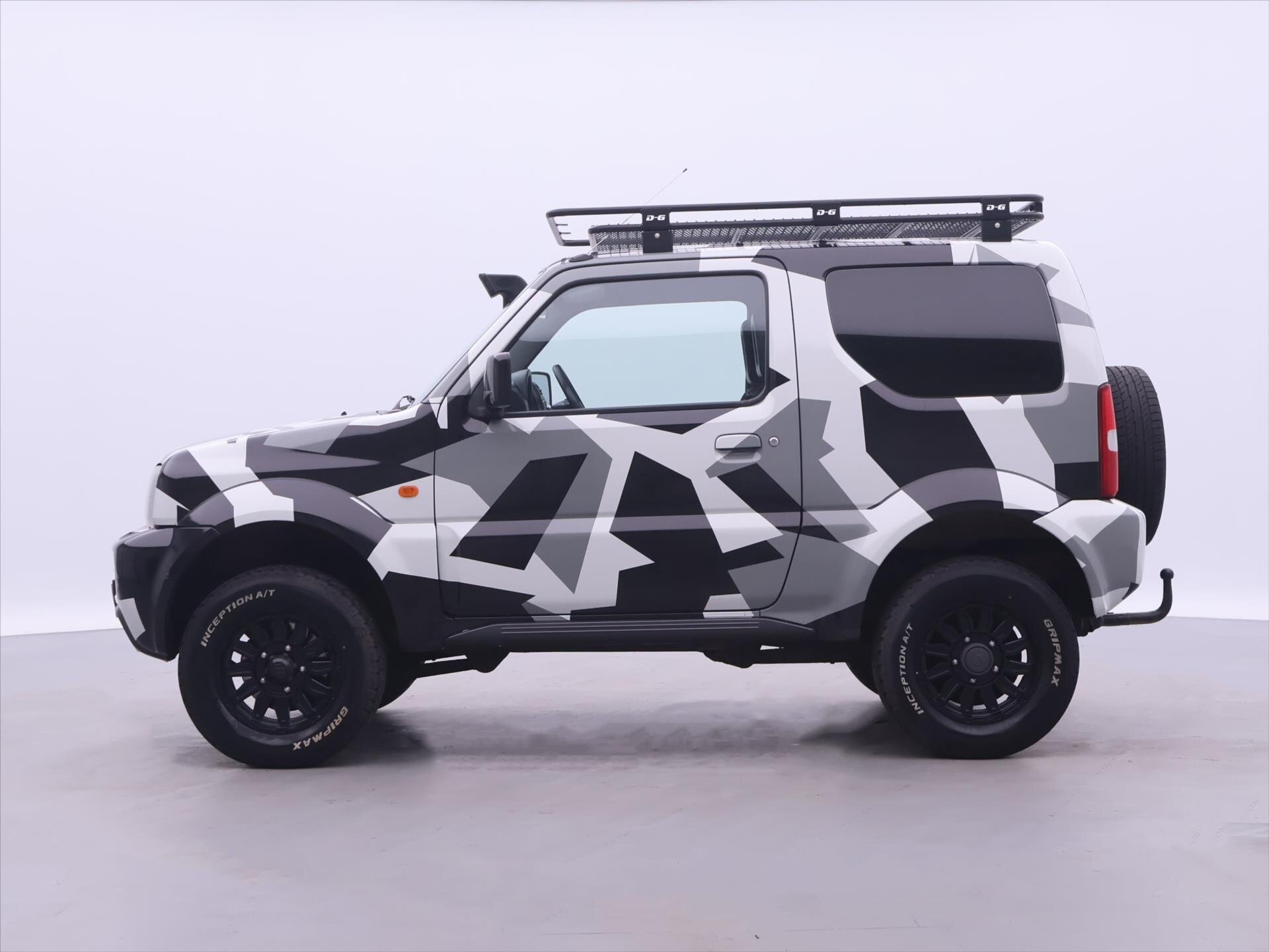 Suzuki Jimny SUV / Terénní 1,3 l 63 kw