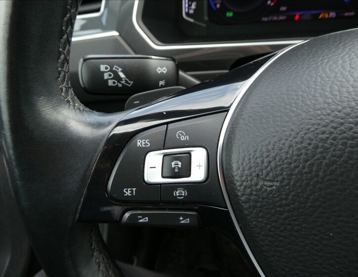 Volkswagen Tiguan SUV / Terénní 2,0 l 140 kw