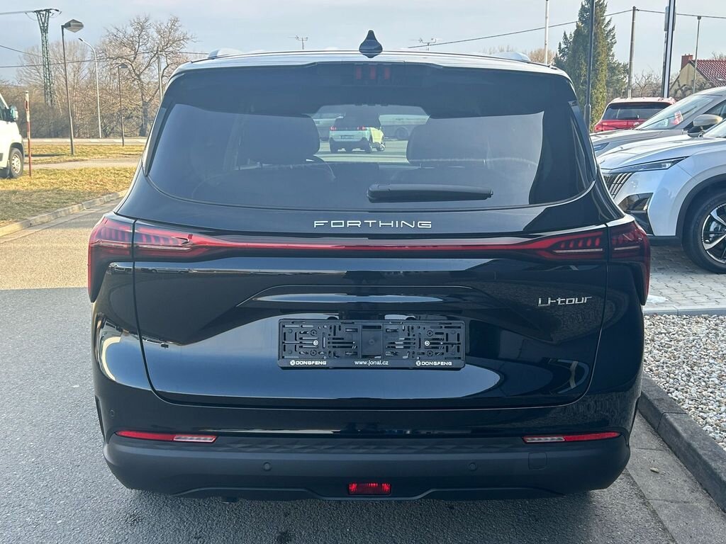 Dongfeng Ostatní MPV 1,5 l 130 kw