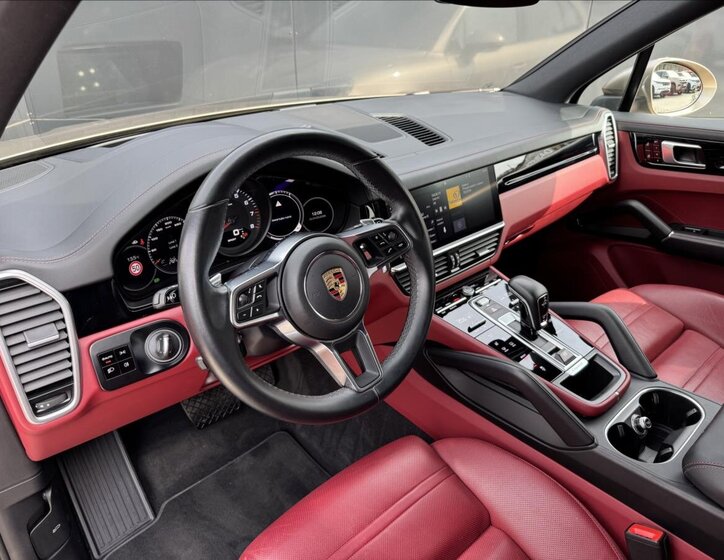 Porsche Cayenne SUV / Terénní 3,0 l 250 kw