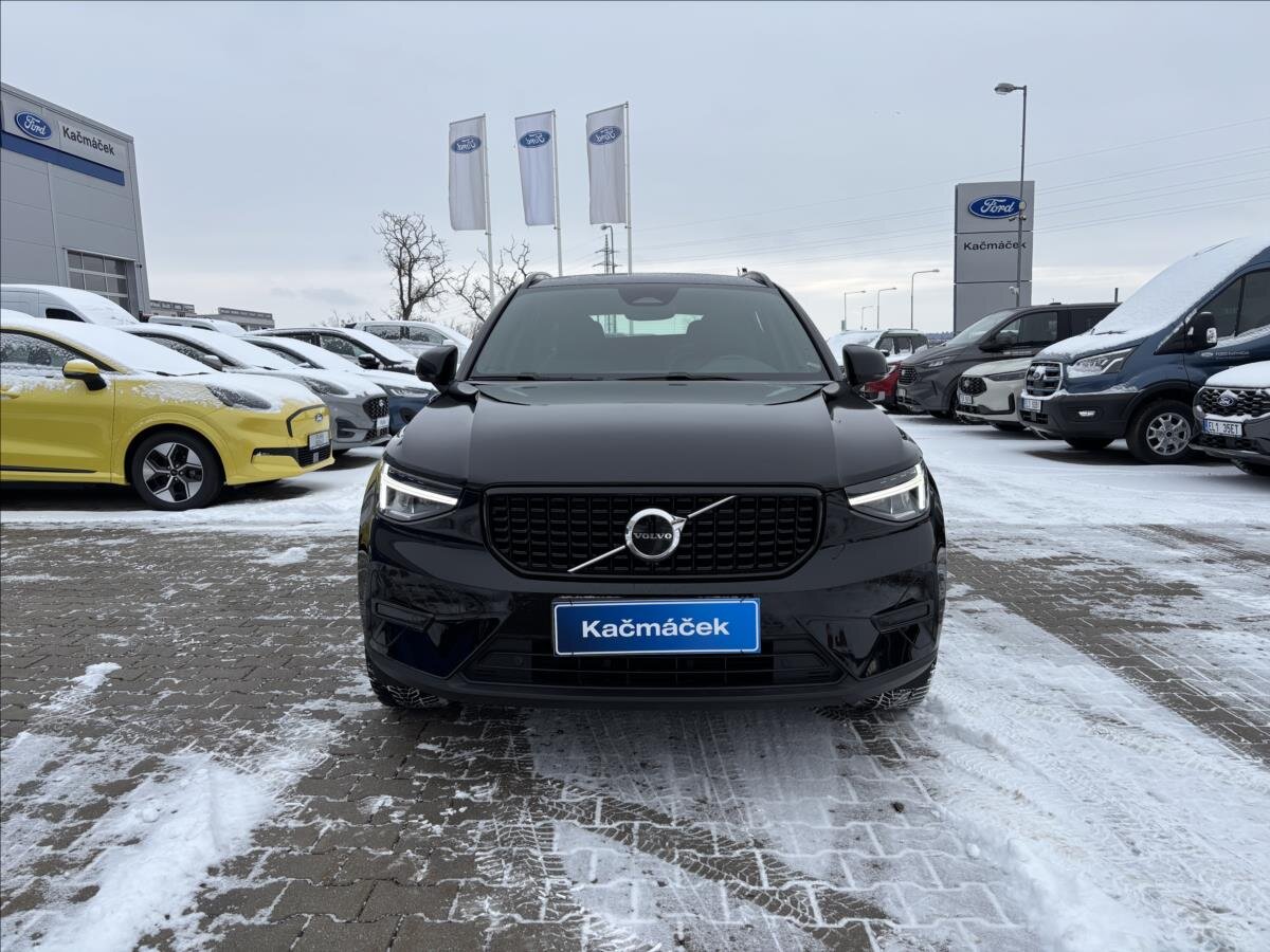 Volvo XC40 Kombi 2,0 l 145 kw