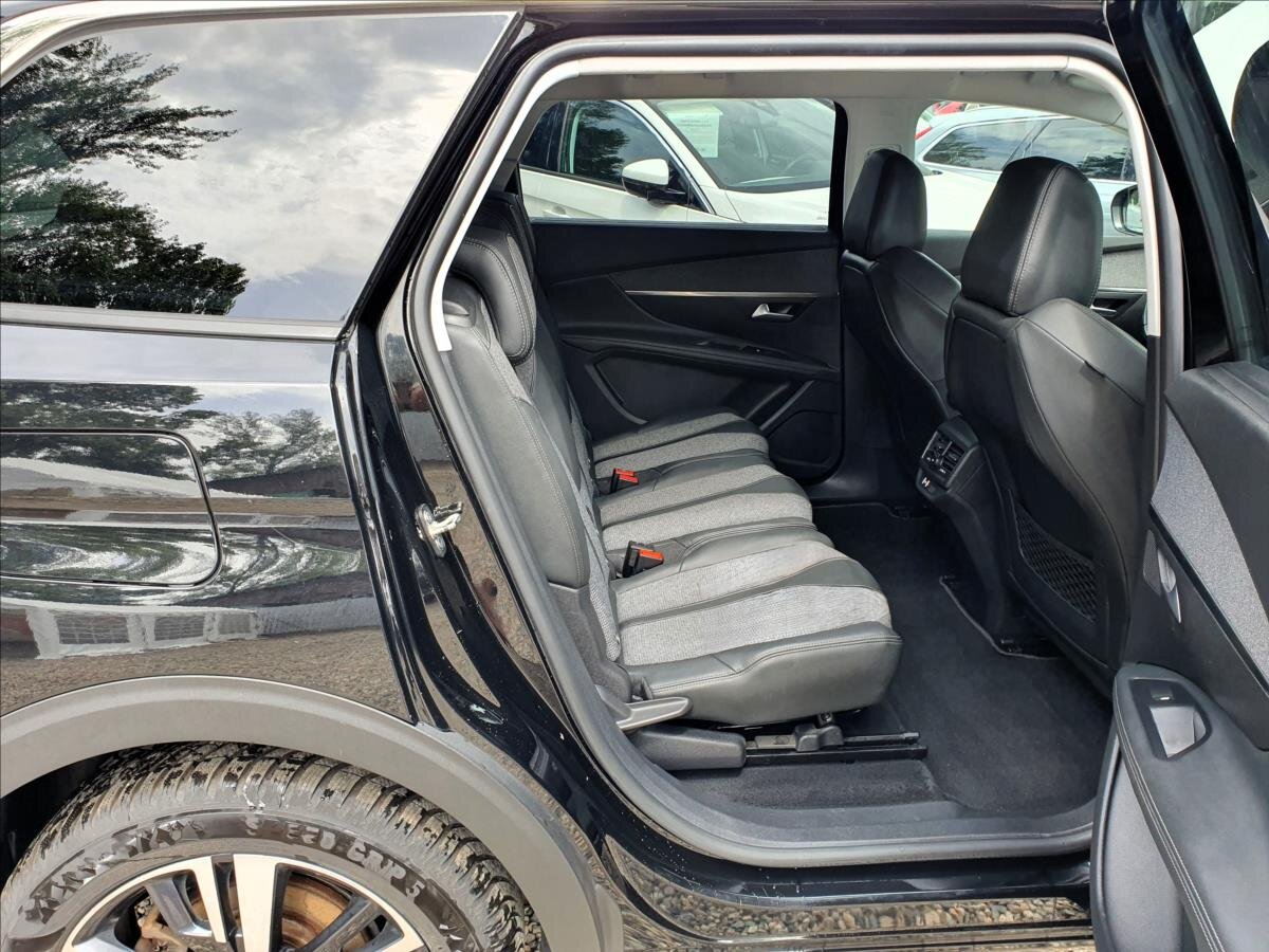 Peugeot 5008 SUV / Terénní 1,5 l 96 kw