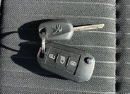 Peugeot 208 Hatchback 1,2 l 74 kw