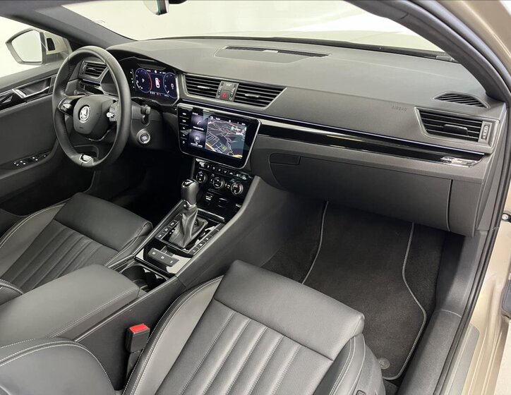 Škoda Superb Kombi 2,0 l 147 kw