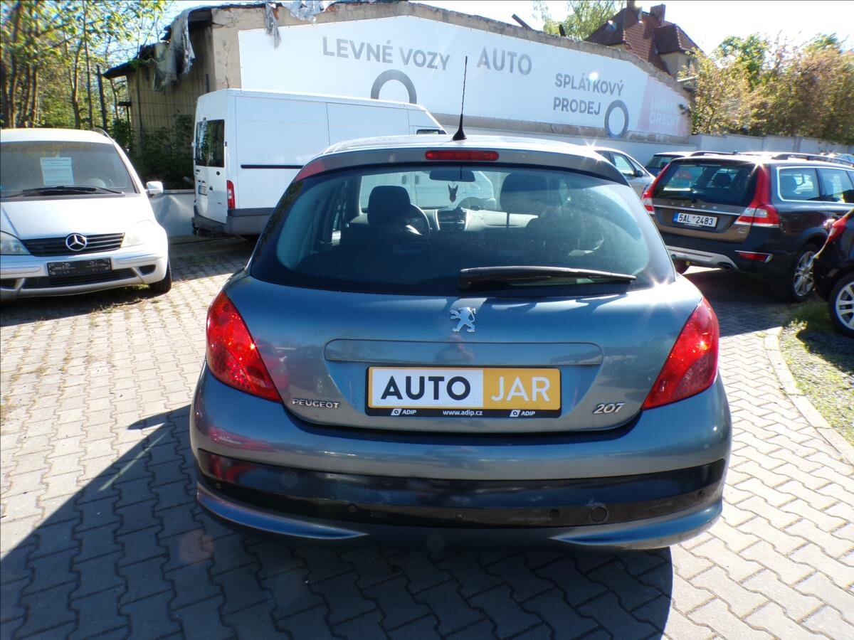 Peugeot 207 Hatchback 1,4 l 50 kw