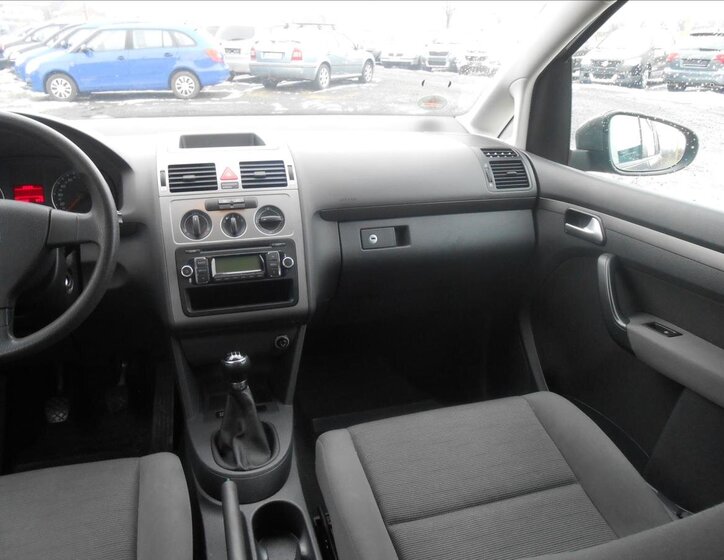 Volkswagen Touran MPV 1,9 l 66 kw