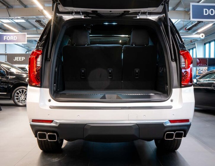 GMC Yukon SUV 6,2 l 313 kw