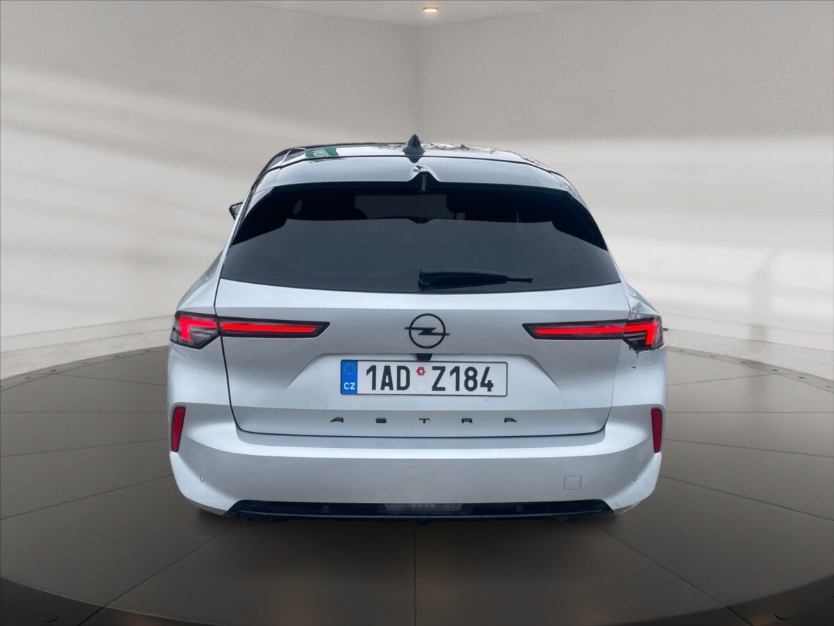 Opel Astra Kombi 1,2 l 96 kw