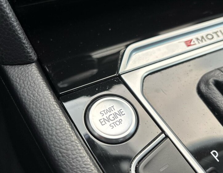 Volkswagen Passat Kombi 2,0 l 176 kw