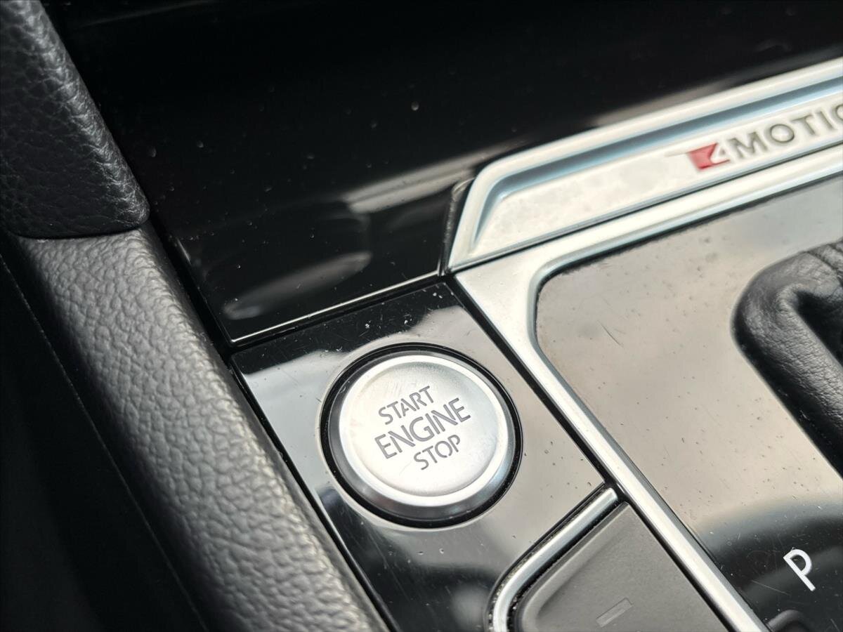 Volkswagen Passat Kombi 2,0 l 176 kw