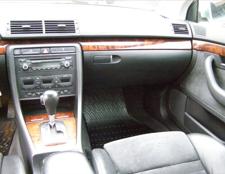 Audi A4 Sedan 3,1 l 188 kw