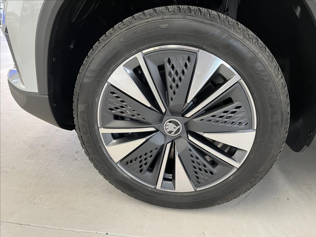 Škoda Karoq SUV / Terénní 1,5 l 110 kw