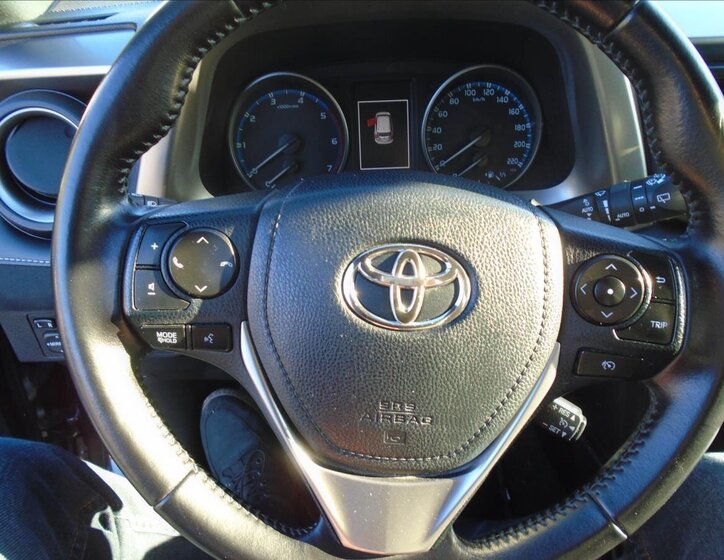 Toyota RAV4 24