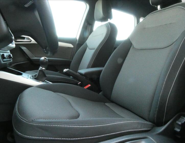 Seat Arona 32