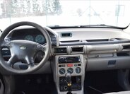 Land Rover Freelander Kombi 2,0 l 71 kw