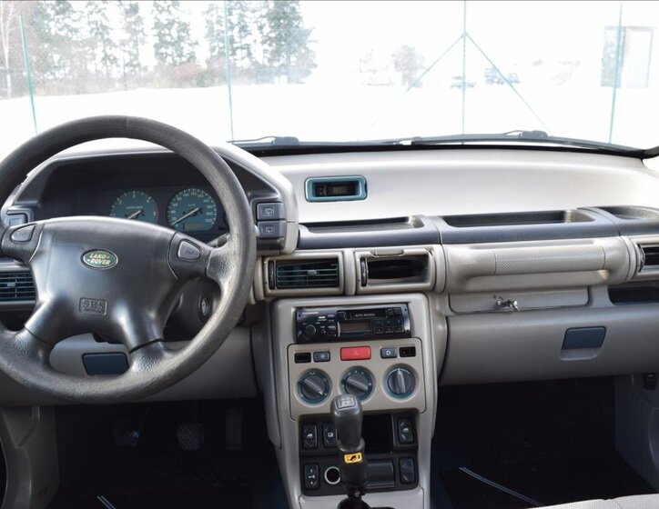 Land Rover Freelander Kombi 2,0 l 71 kw