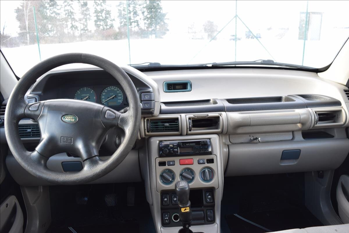 Land Rover Freelander Kombi 2,0 l 71 kw