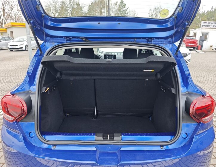 Dacia Sandero Hatchback 999,0 67 kw