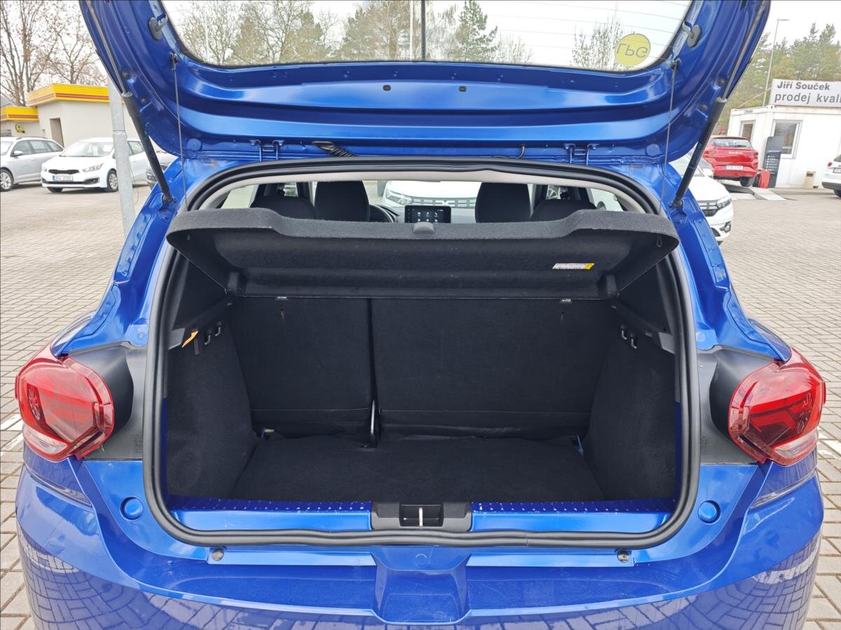 Dacia Sandero Hatchback 999,0 67 kw