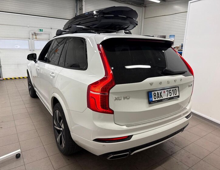 Volvo XC90 SUV 2,0 l 220 kw