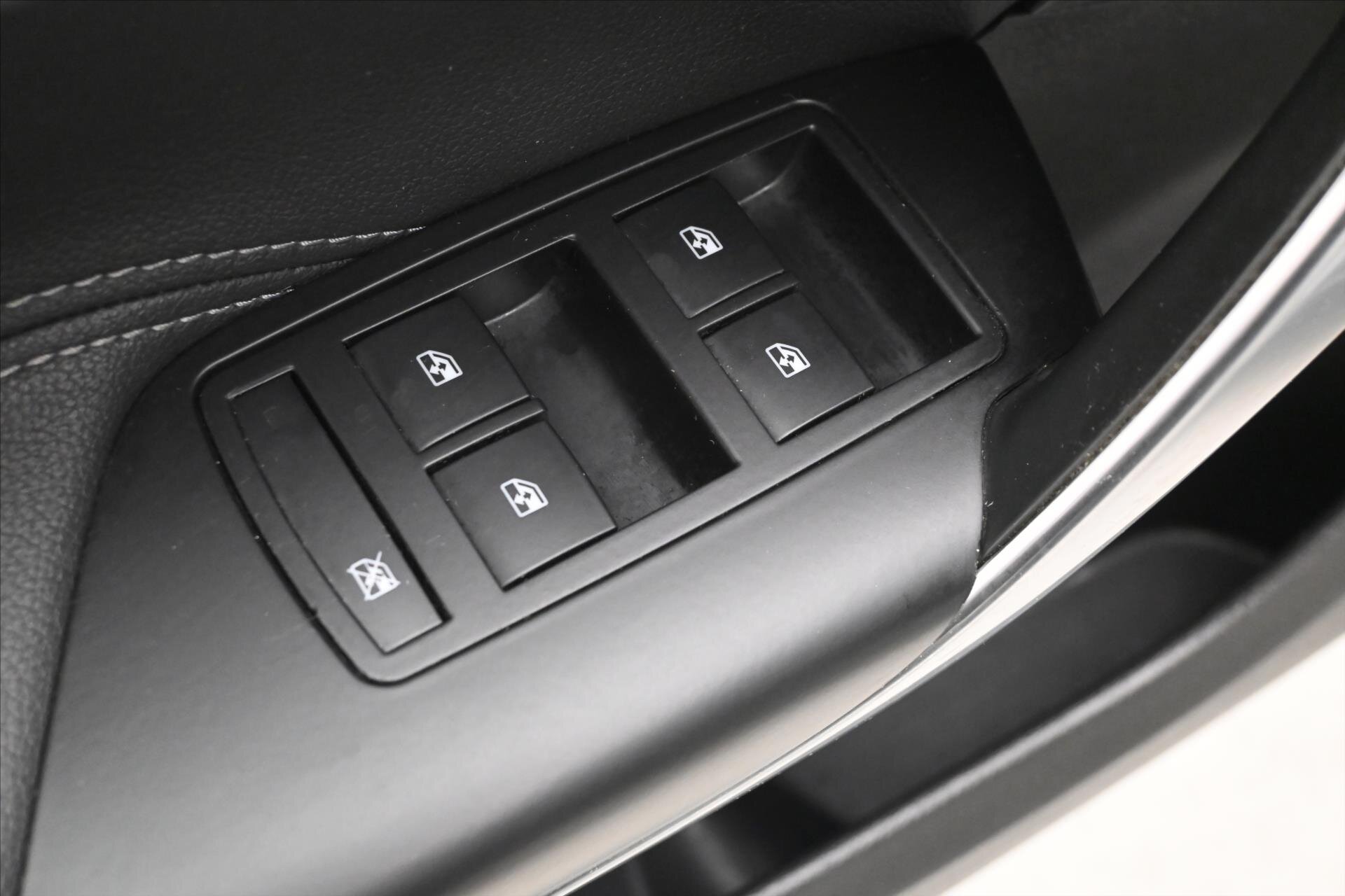 Opel Insignia Ostatní 2,0 l 118 kw