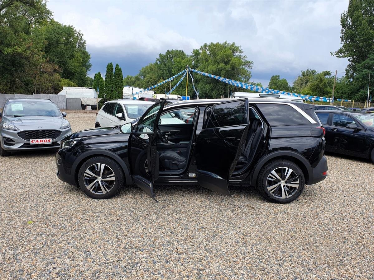 Peugeot 5008 SUV / Terénní 1,5 l 96 kw