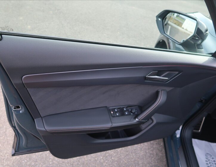 Cupra Formentor SUV / Terénní 2,0 l 195 kw