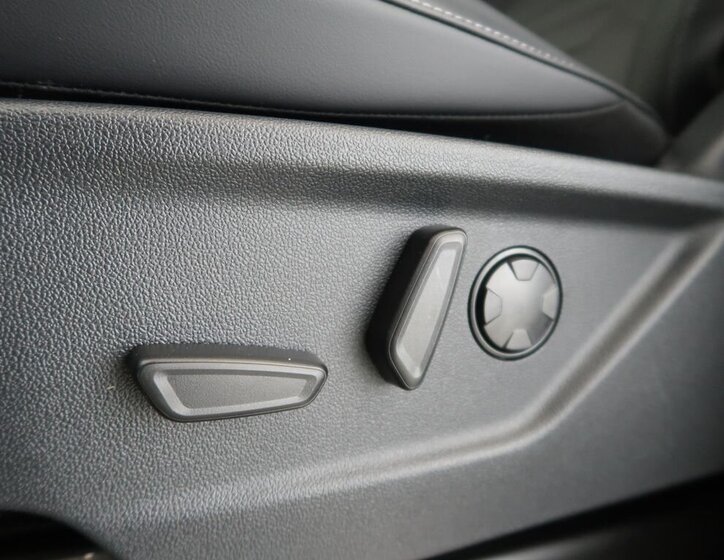 Ford Tourneo Custom VAN / Minibus 0,0 160 kw