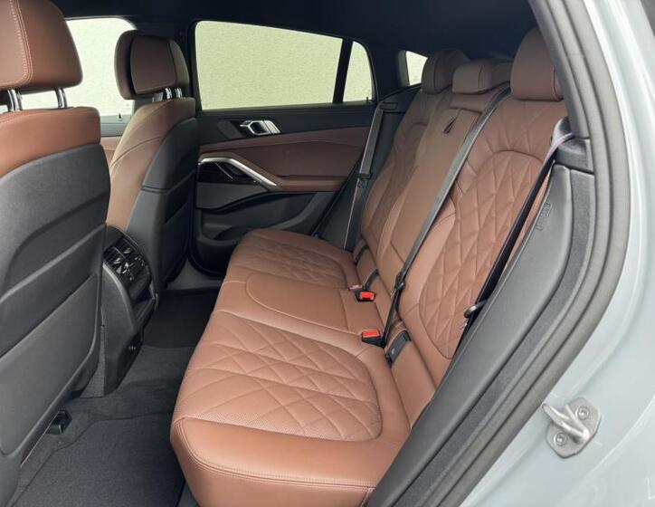 BMW X6 7
