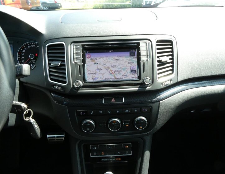 Volkswagen Sharan 32