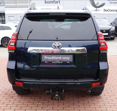 Toyota Land Cruiser 5