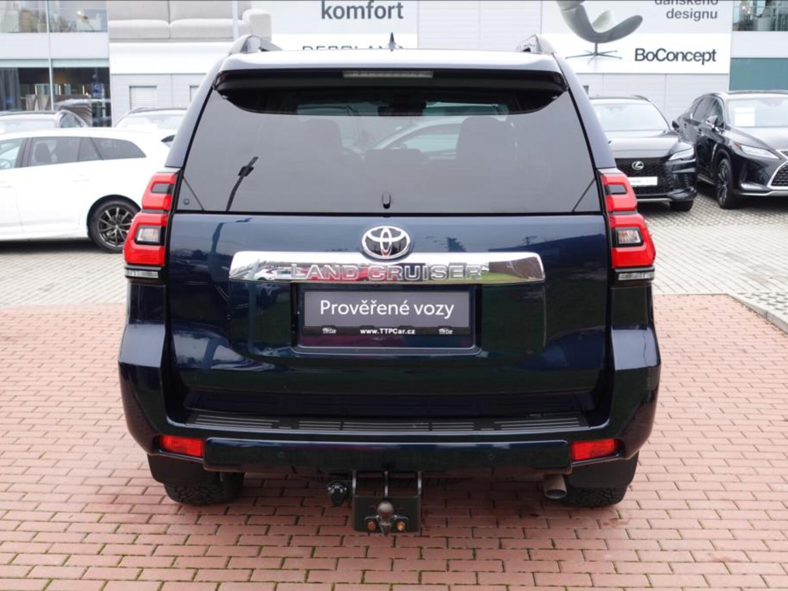 Toyota Land Cruiser 5