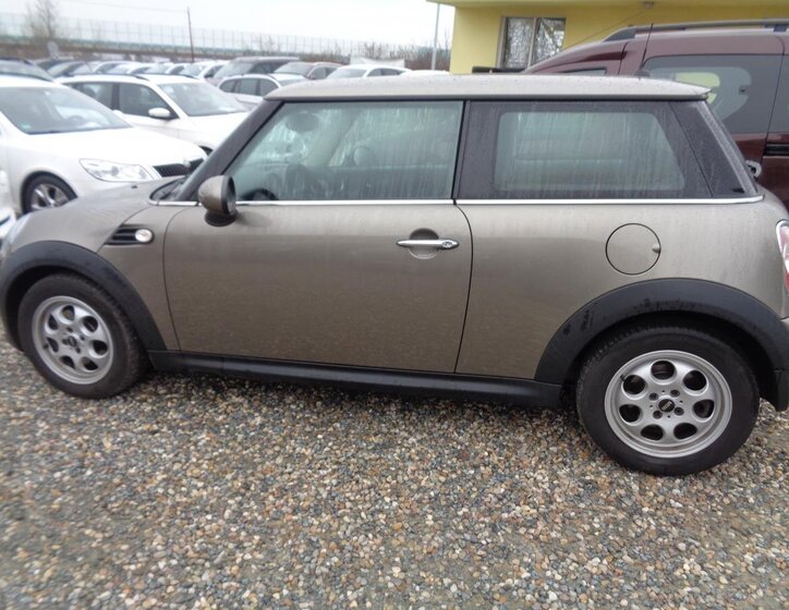 Mini Cooper Hatchback 1,6 l 72 kw