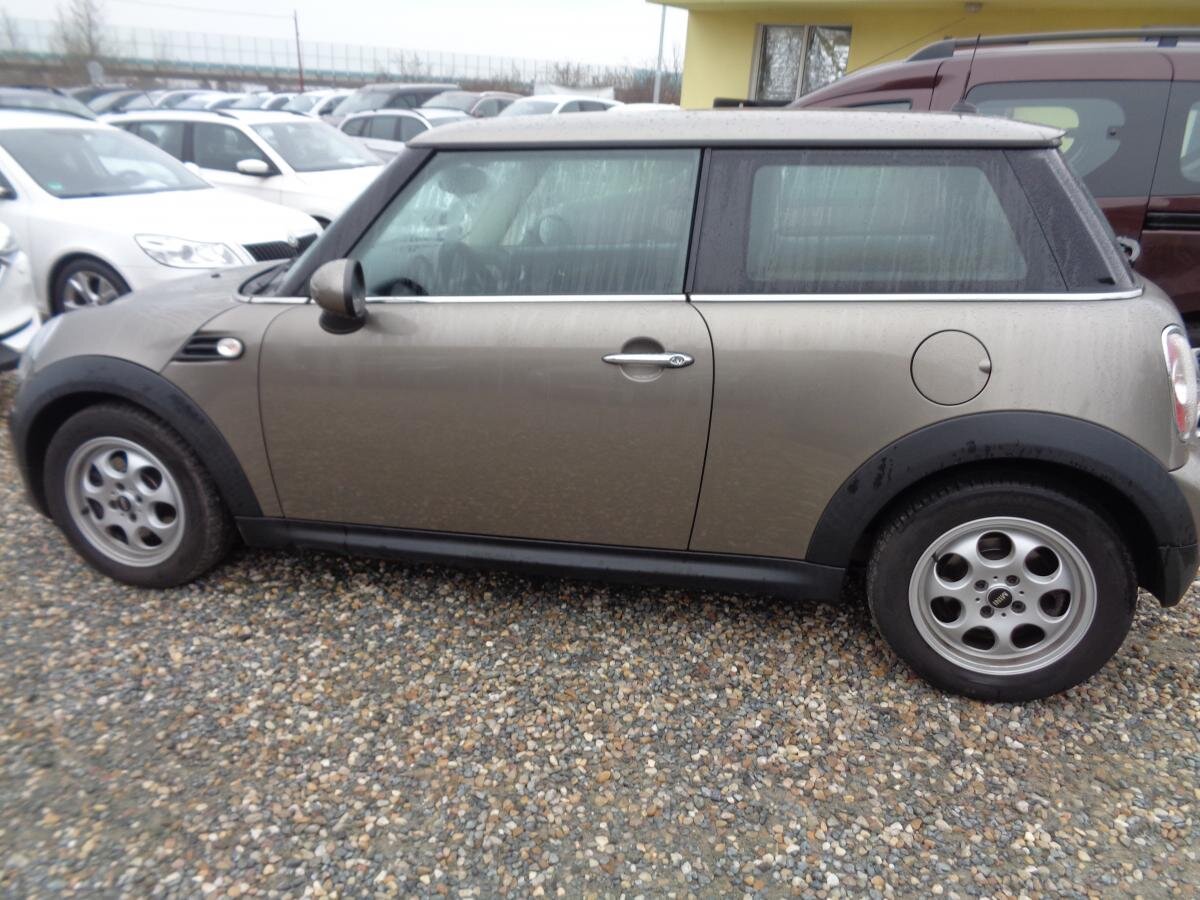 Mini Cooper Hatchback 1,6 l 72 kw