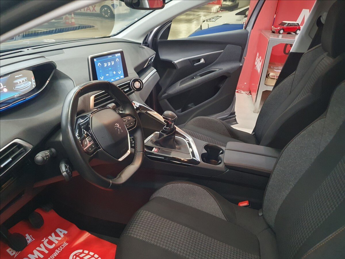 Peugeot 3008 SUV / Terénní 1,2 l 96 kw
